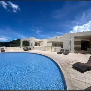 Rodadero Sur Confortable Apartamento
